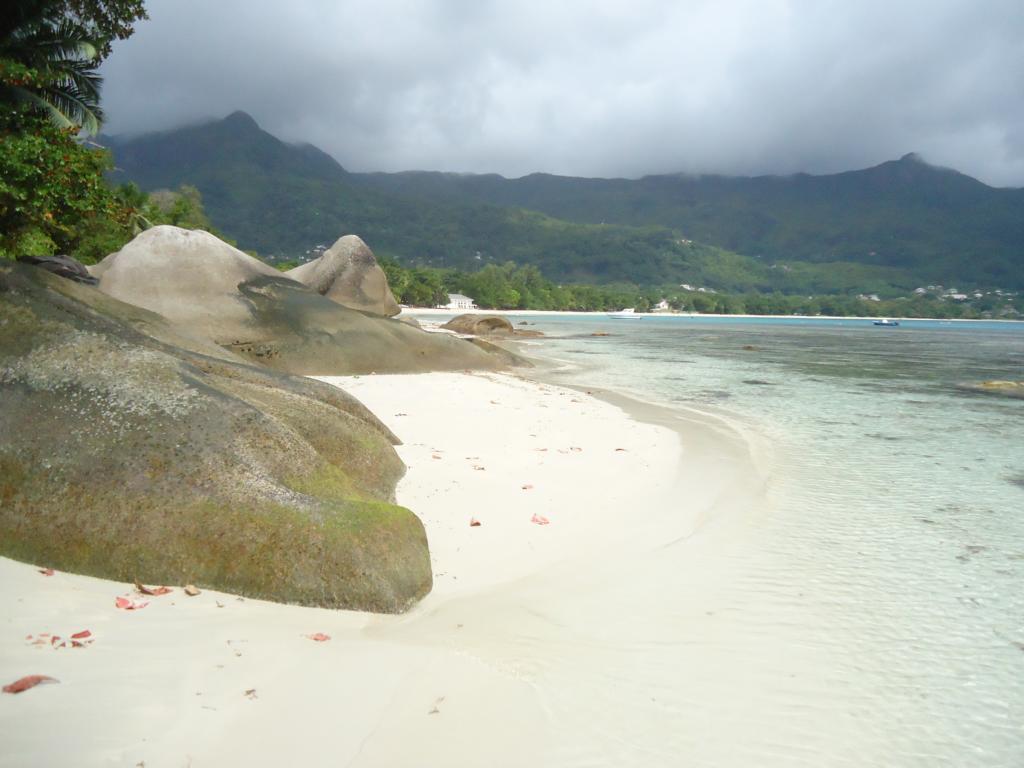 La Batie Selfcatering Apartment Beau Vallon  Luaran gambar
