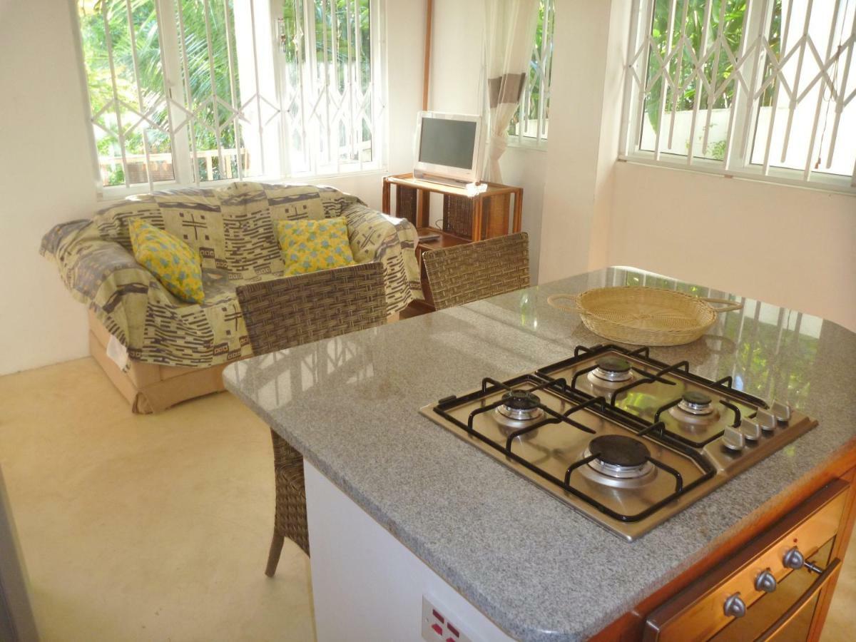 La Batie Selfcatering Apartment Beau Vallon  Luaran gambar